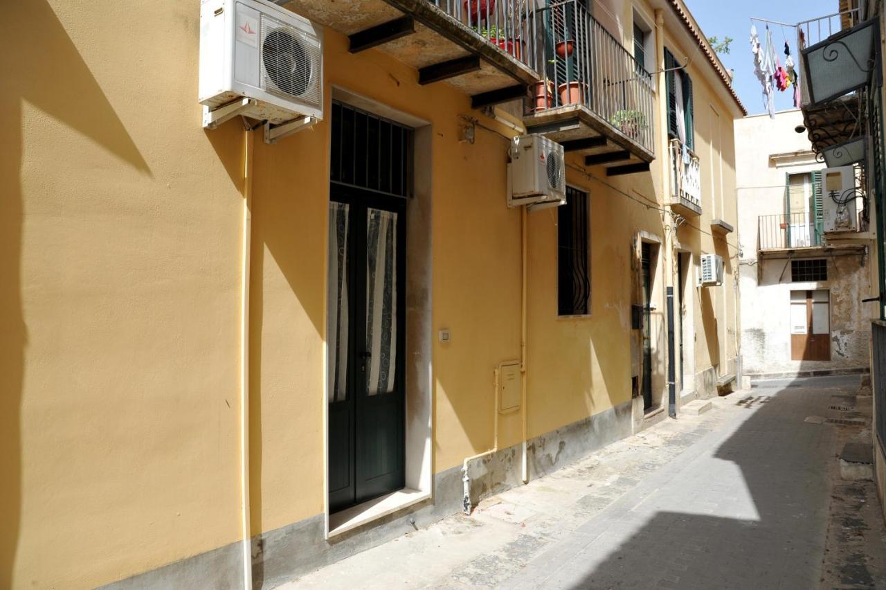 Casa Salonia Apartman Noto Kültér fotó